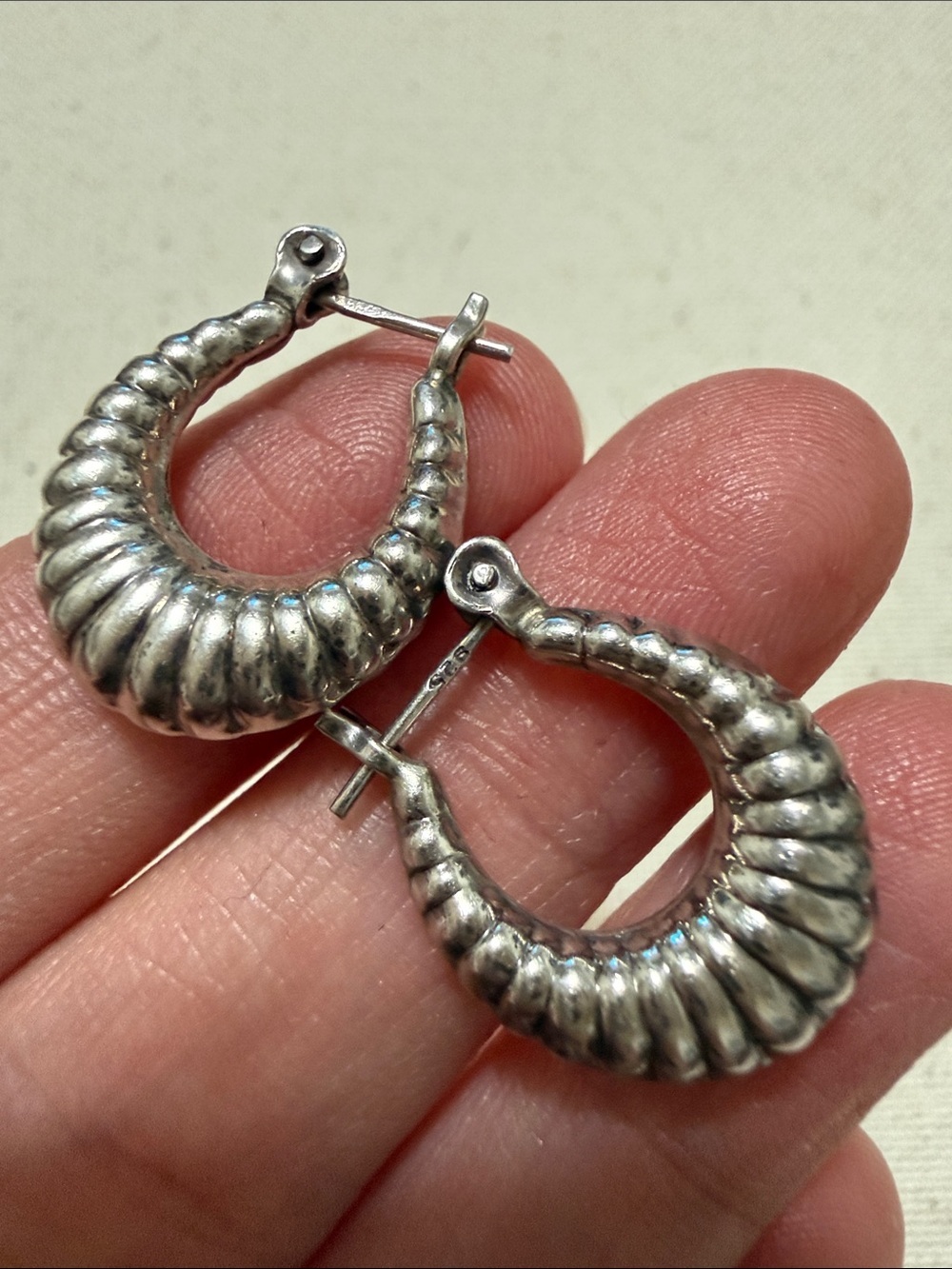 Sterling Silver 925 Textured Hoop Earrings - Picture 5 of 7